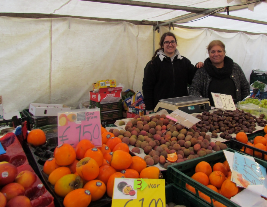 Aylin and her mother sell fruit and vegetables the market in Spijkenisse. Aylin's parents are from Iran, and they all plan to vote for Geert Wilders. Aylin and her mother sell fruit and vegetables the market in Spijkenisse. Aylin's parents are from Iran, and they all plan to vote for Geert Wilders.